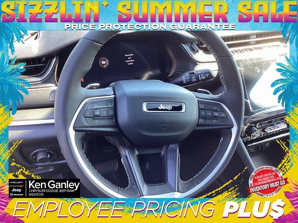 new 2025 Jeep Grand Cherokee car, priced at $42,250