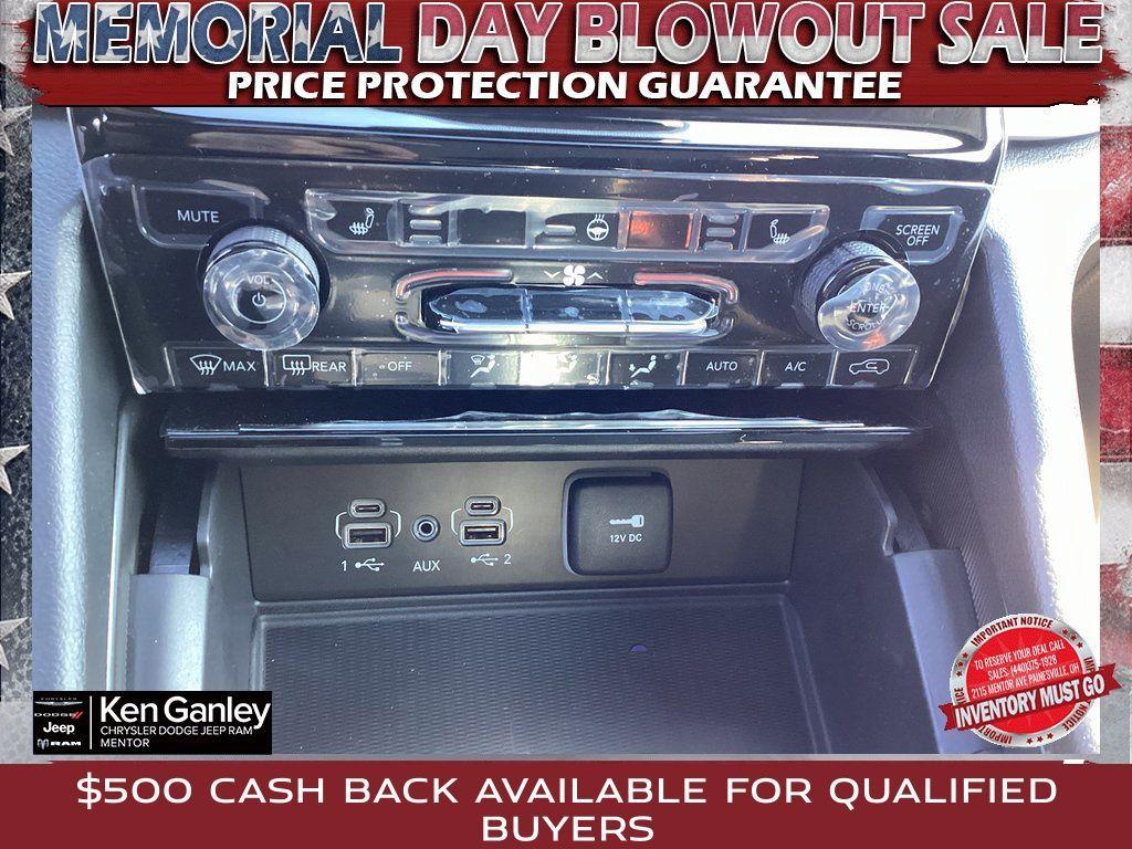 new 2025 Jeep Grand Cherokee car, priced at $42,250
