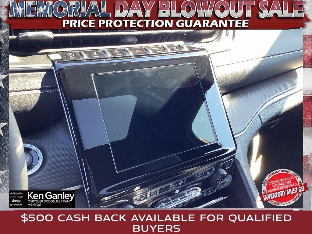 new 2025 Jeep Grand Cherokee car, priced at $42,250