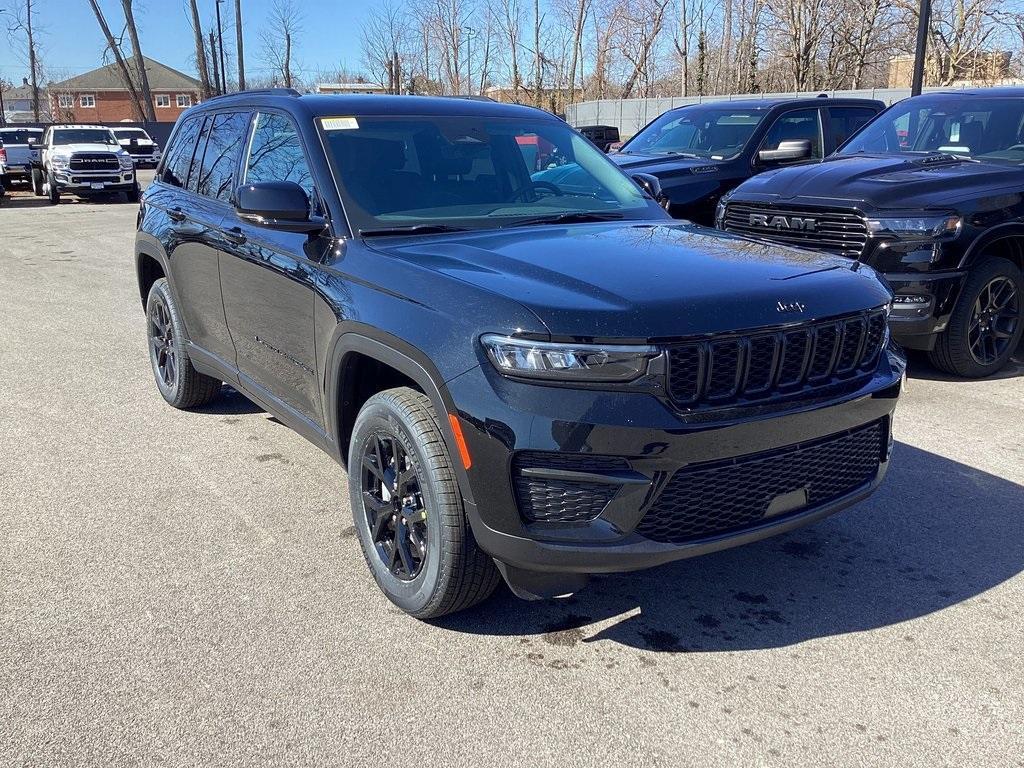 new 2025 Jeep Grand Cherokee car, priced at $40,854