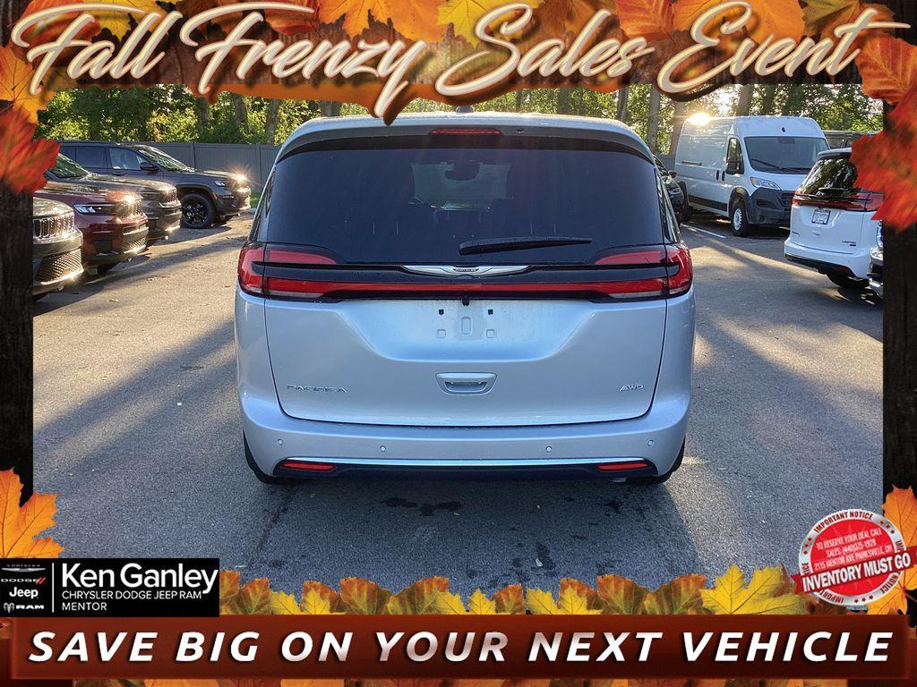 new 2026 Chrysler Pacifica car, priced at $46,093