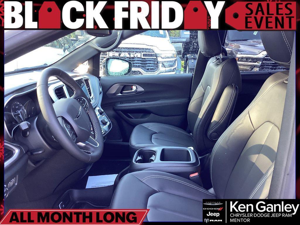 new 2026 Chrysler Pacifica car, priced at $44,843