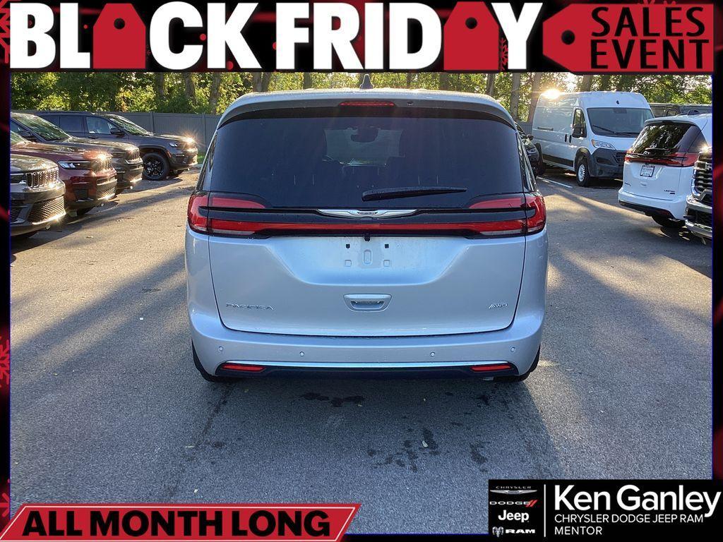new 2026 Chrysler Pacifica car, priced at $44,843