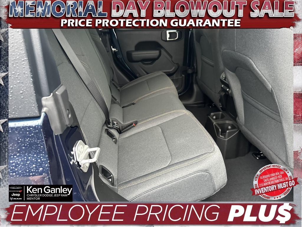 new 2025 Jeep Gladiator car, priced at $52,335