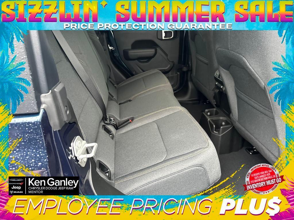 new 2025 Jeep Gladiator car, priced at $43,998