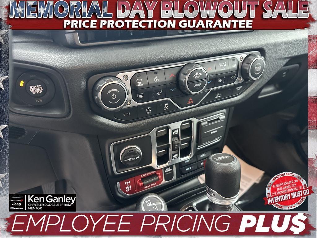 new 2025 Jeep Gladiator car, priced at $52,335