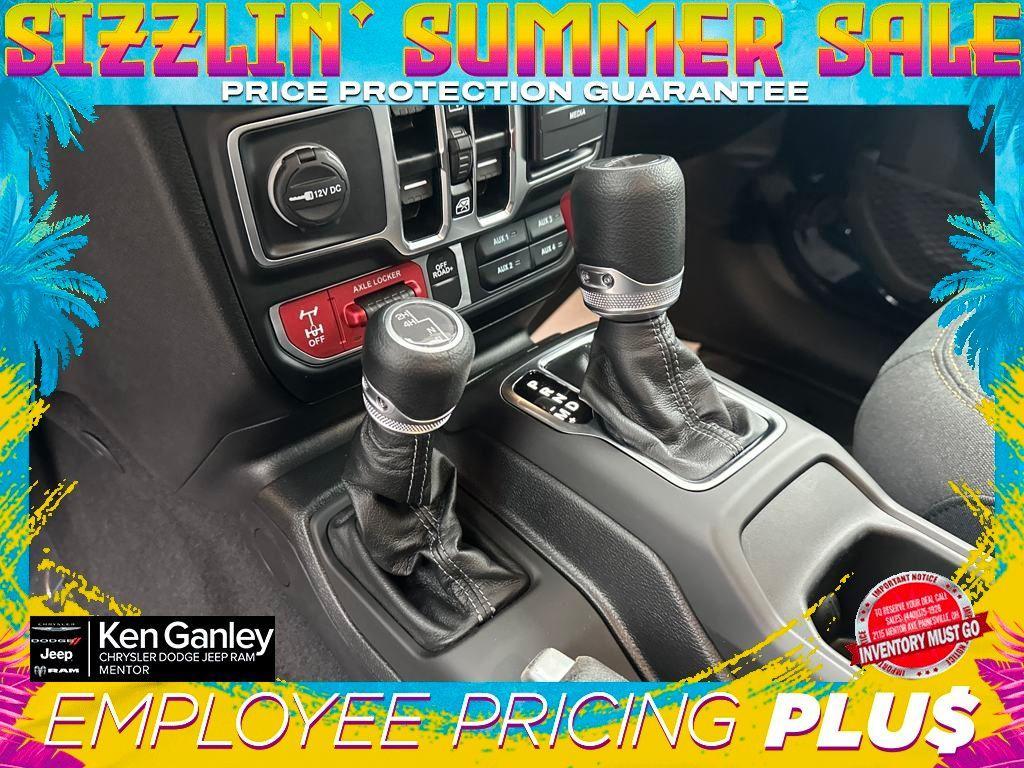 new 2025 Jeep Gladiator car, priced at $43,998