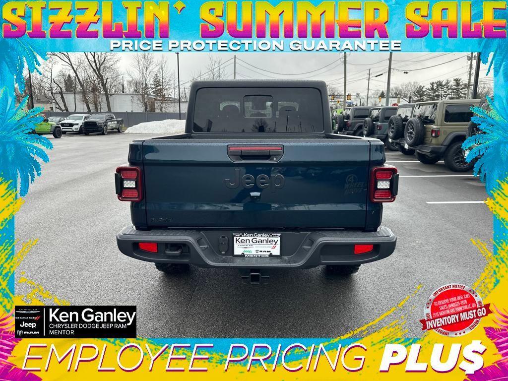 new 2025 Jeep Gladiator car, priced at $43,998