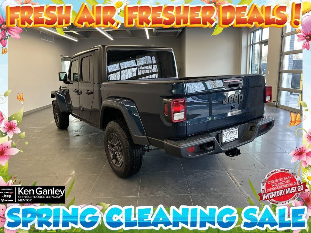 new 2025 Jeep Gladiator car, priced at $43,513
