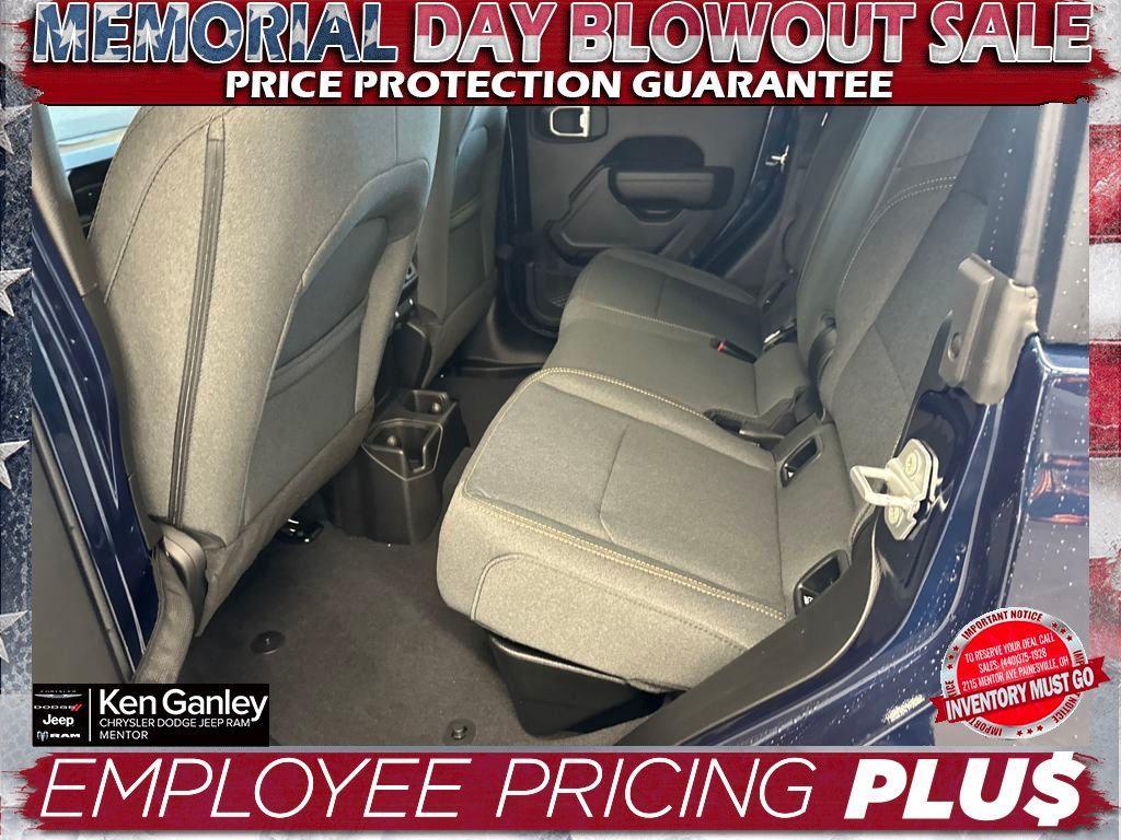 new 2025 Jeep Gladiator car, priced at $44,063