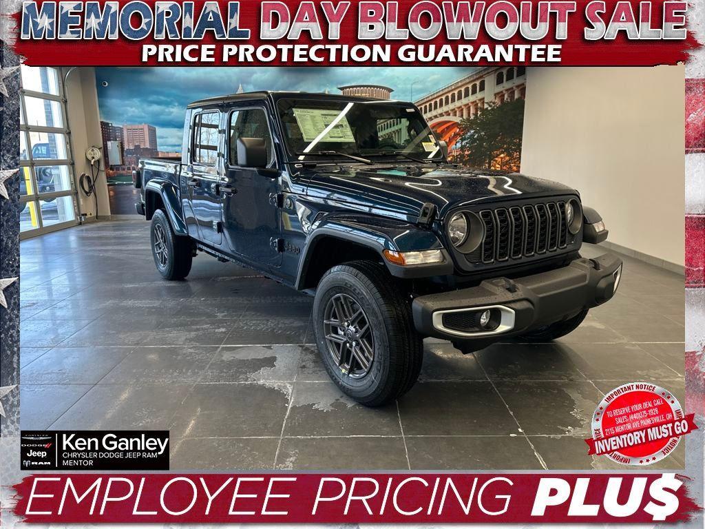 new 2025 Jeep Gladiator car, priced at $44,063
