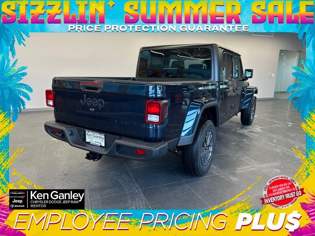 new 2025 Jeep Gladiator car, priced at $44,063