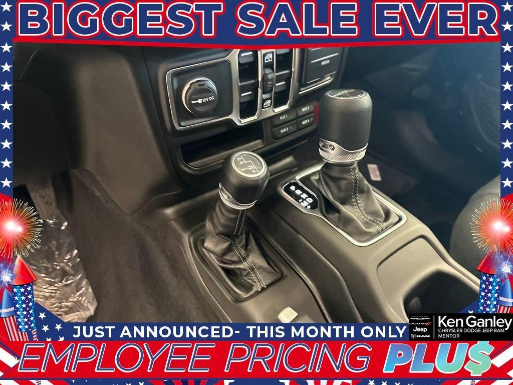 new 2025 Jeep Gladiator car, priced at $44,063