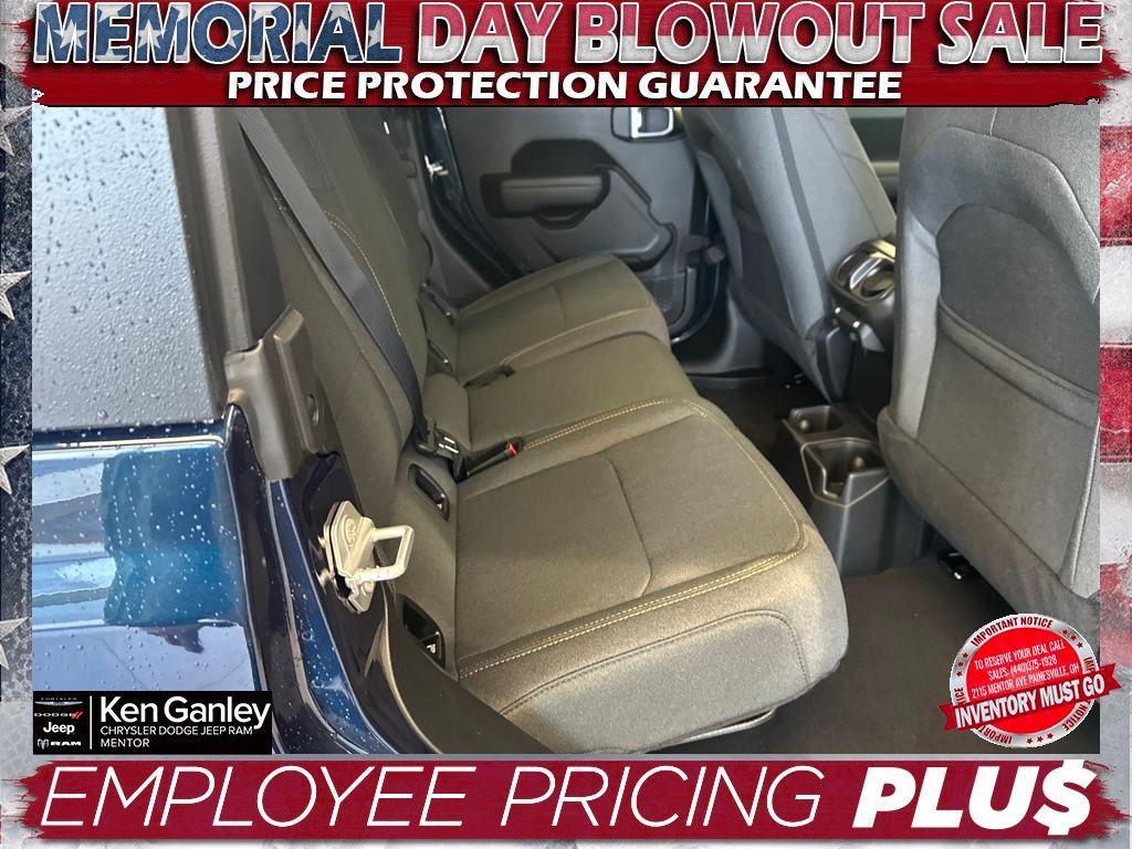 new 2025 Jeep Gladiator car, priced at $44,063