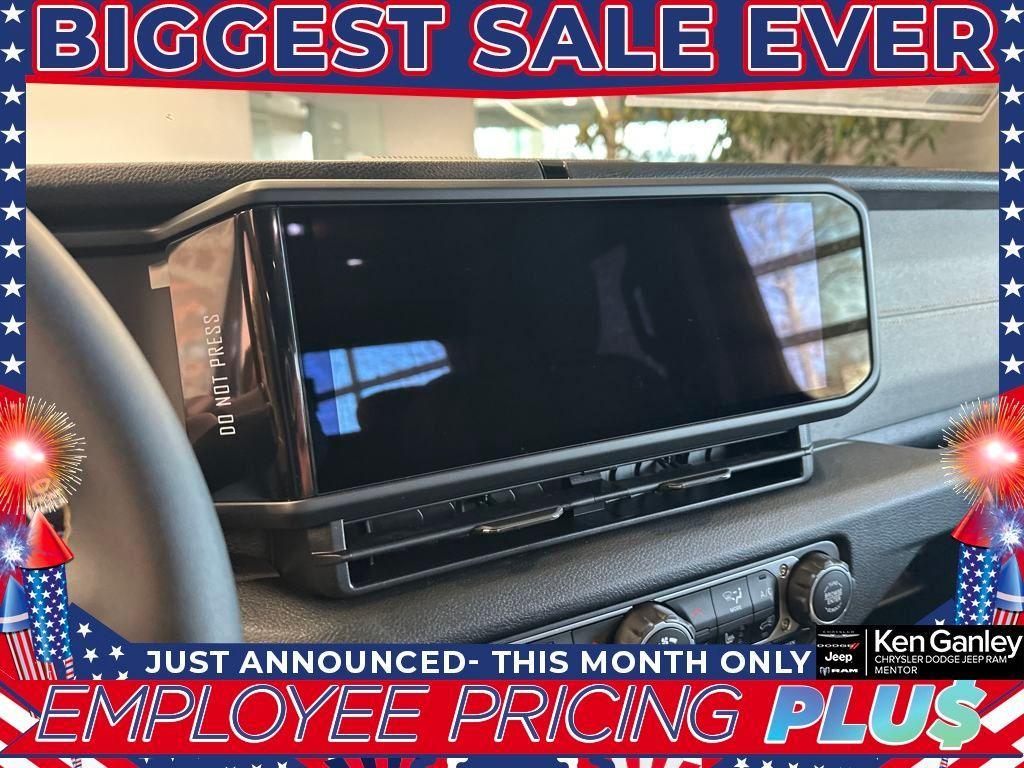 new 2025 Jeep Gladiator car, priced at $44,063