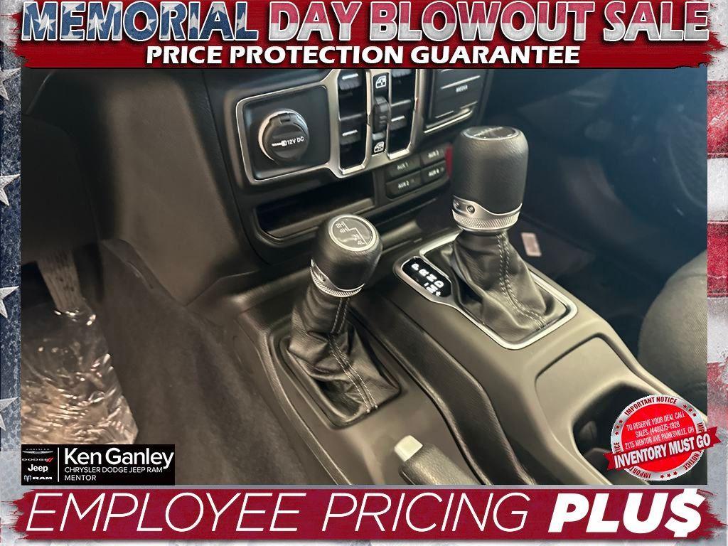 new 2025 Jeep Gladiator car, priced at $44,063