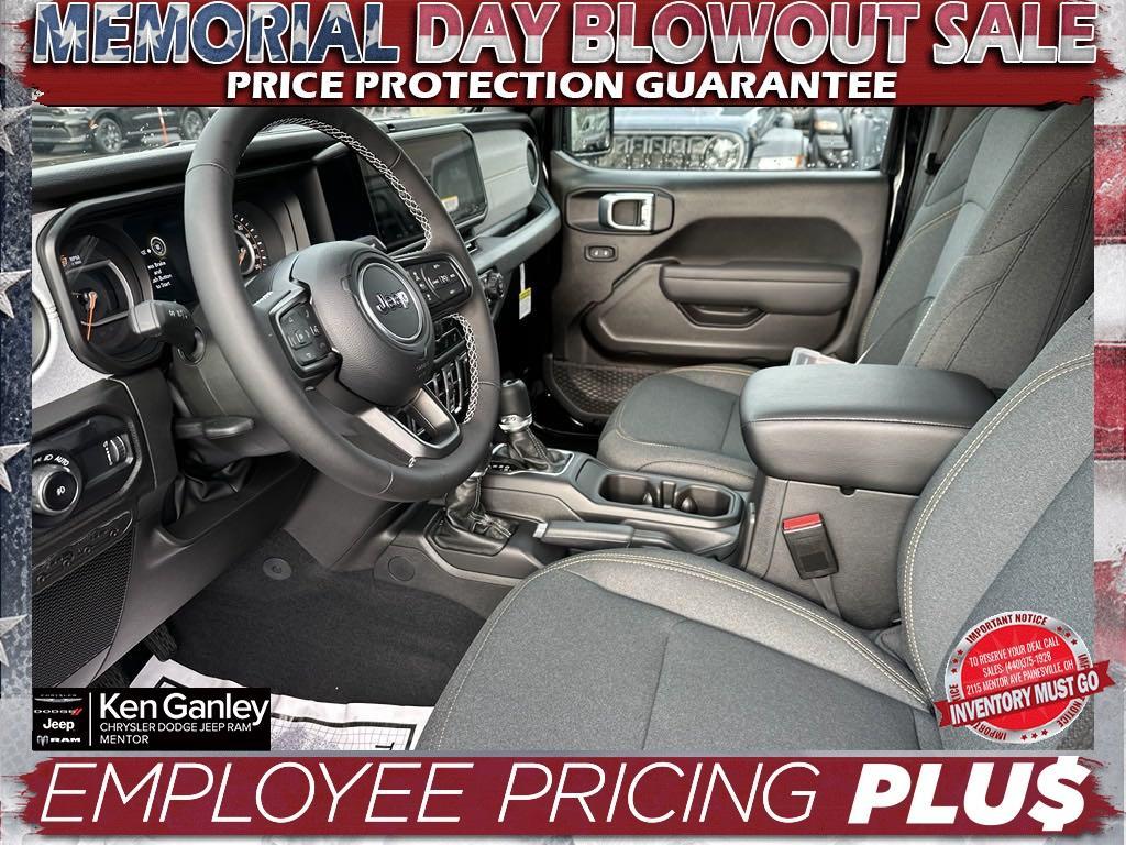 new 2025 Jeep Wrangler car, priced at $43,093