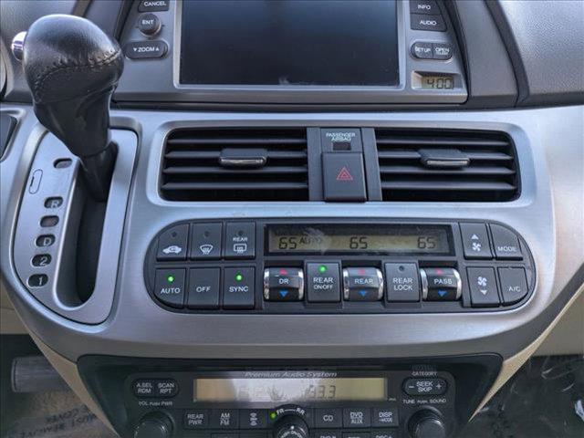 used 2009 Honda Odyssey car, priced at $4,000