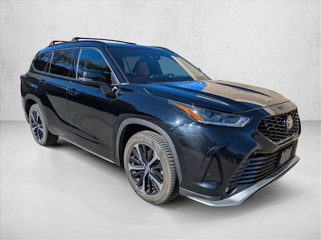used 2021 Toyota Highlander car, priced at $29,000