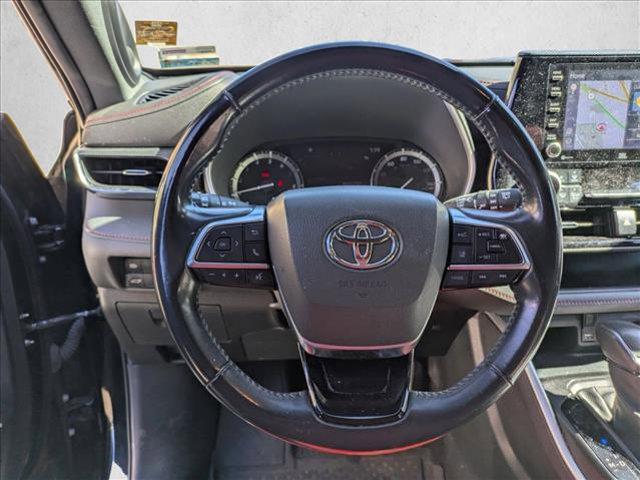 used 2021 Toyota Highlander car, priced at $29,000