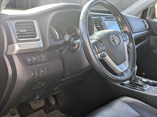 used 2019 Toyota Highlander car, priced at $30,799