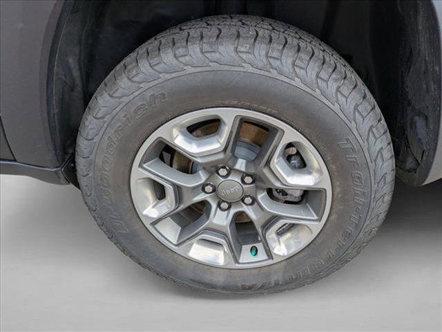 used 2019 Jeep Cherokee car, priced at $18,600