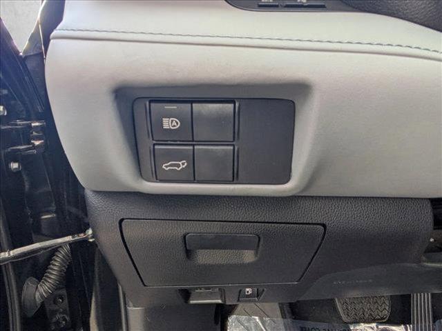 used 2022 Toyota Highlander car, priced at $25,000