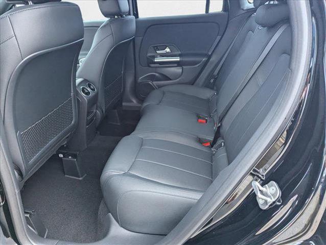 new 2025 Mercedes-Benz GLA 250 car, priced at $44,345
