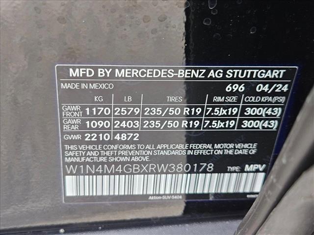 new 2024 Mercedes-Benz GLB 250 car, priced at $49,815