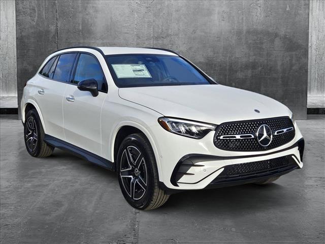 new 2025 Mercedes-Benz GLC 300 car, priced at $56,335