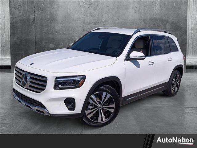 new 2025 Mercedes-Benz GLB 250 car, priced at $47,145