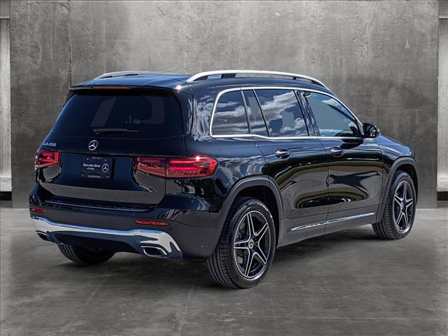 new 2024 Mercedes-Benz GLB 250 car, priced at $46,900