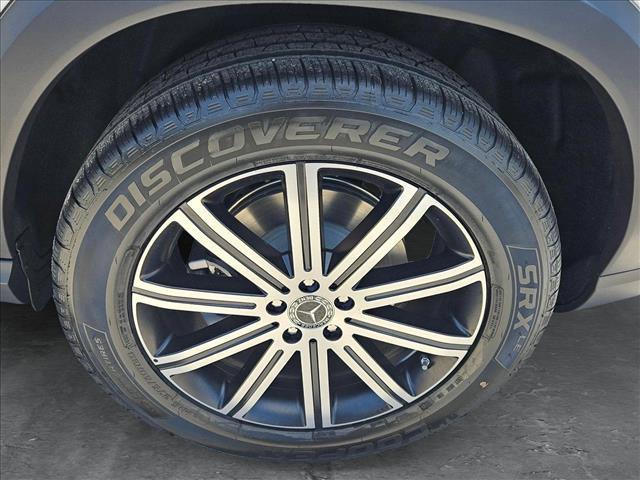 new 2025 Mercedes-Benz GLE 450 car, priced at $73,745