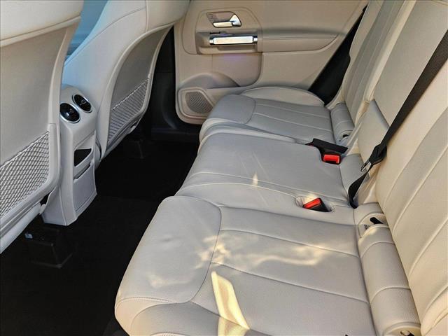 new 2025 Mercedes-Benz GLB 250 car, priced at $47,145