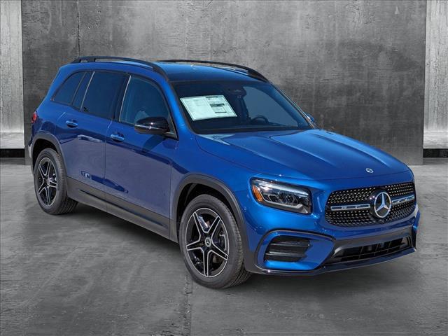 new 2024 Mercedes-Benz GLB 250 car, priced at $53,075