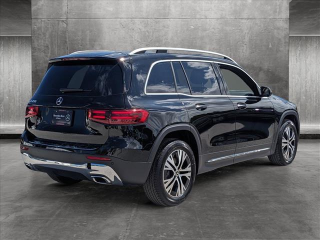 new 2024 Mercedes-Benz GLB 250 car, priced at $51,215