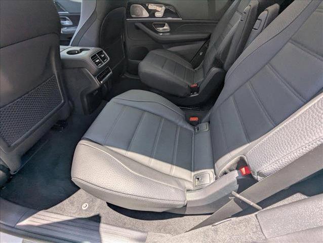 new 2025 Mercedes-Benz GLS 450 car, priced at $105,135