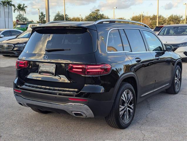 new 2025 Mercedes-Benz GLB 250 car, priced at $48,645