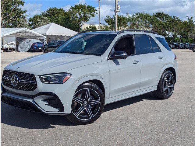 new 2025 Mercedes-Benz GLE 580 car, priced at $103,380