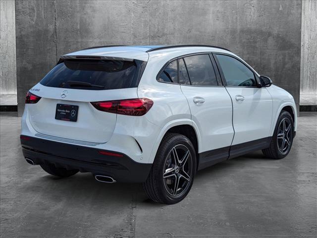 new 2025 Mercedes-Benz GLA 250 car, priced at $53,960