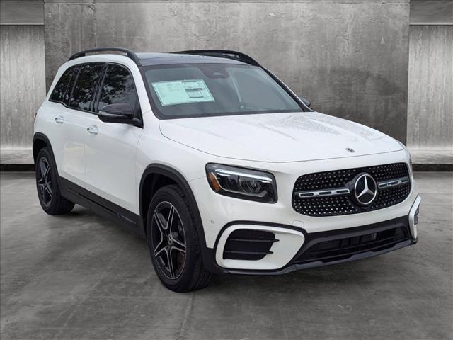 new 2024 Mercedes-Benz GLB 250 car, priced at $54,815