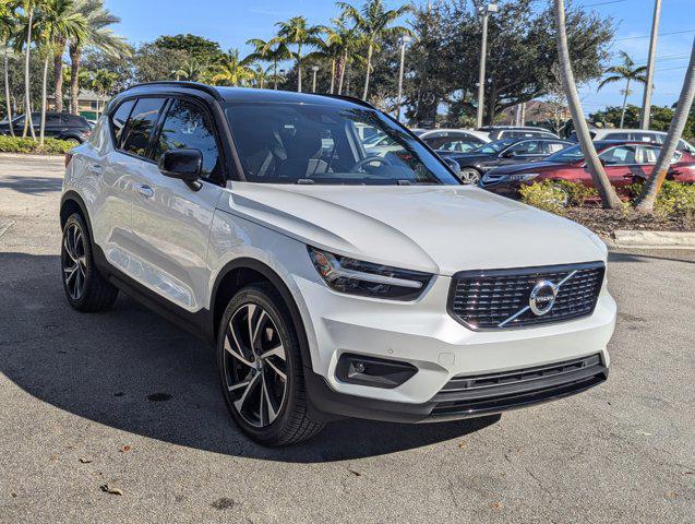 used 2020 Volvo XC40 car, priced at $25,845