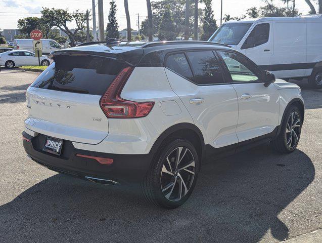 used 2020 Volvo XC40 car, priced at $25,845