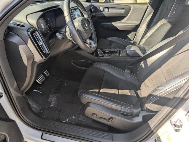 used 2020 Volvo XC40 car, priced at $25,845