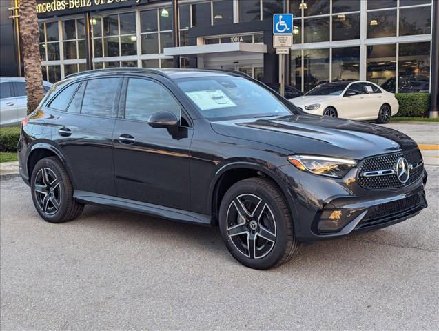 new 2025 Mercedes-Benz GLC 300 car, priced at $58,985