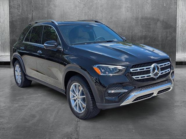 new 2025 Mercedes-Benz GLE 450 car, priced at $77,525