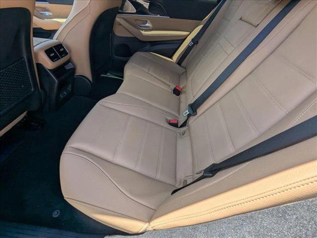 new 2025 Mercedes-Benz GLE 450 car, priced at $77,525