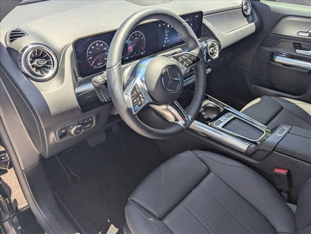 new 2025 Mercedes-Benz GLA 250 car, priced at $44,345