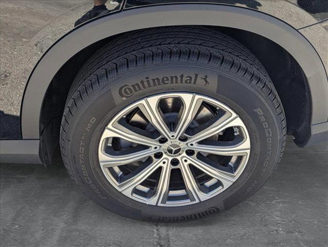 new 2025 Mercedes-Benz GLC 300 car, priced at $51,575