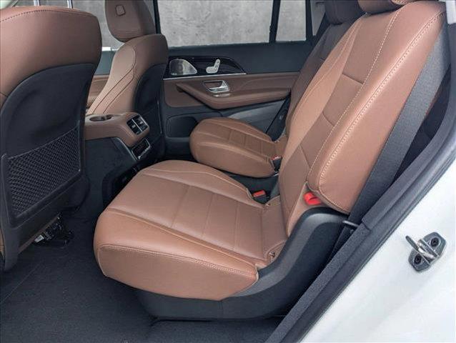 new 2025 Mercedes-Benz GLS 450 car, priced at $100,535